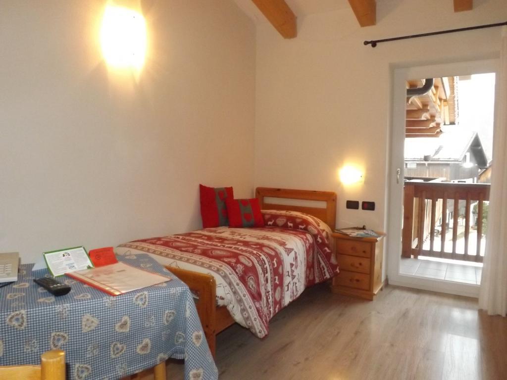 Hotel Vigo Vigo di Fassa Zimmer foto