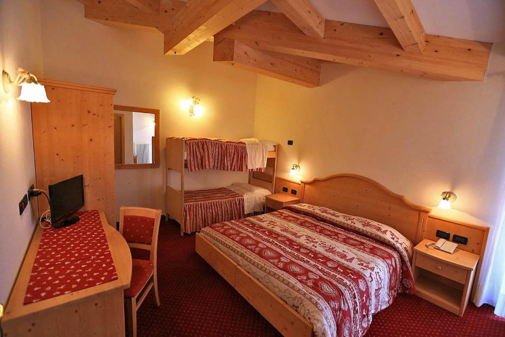 Hotel Vigo Vigo di Fassa Zimmer foto